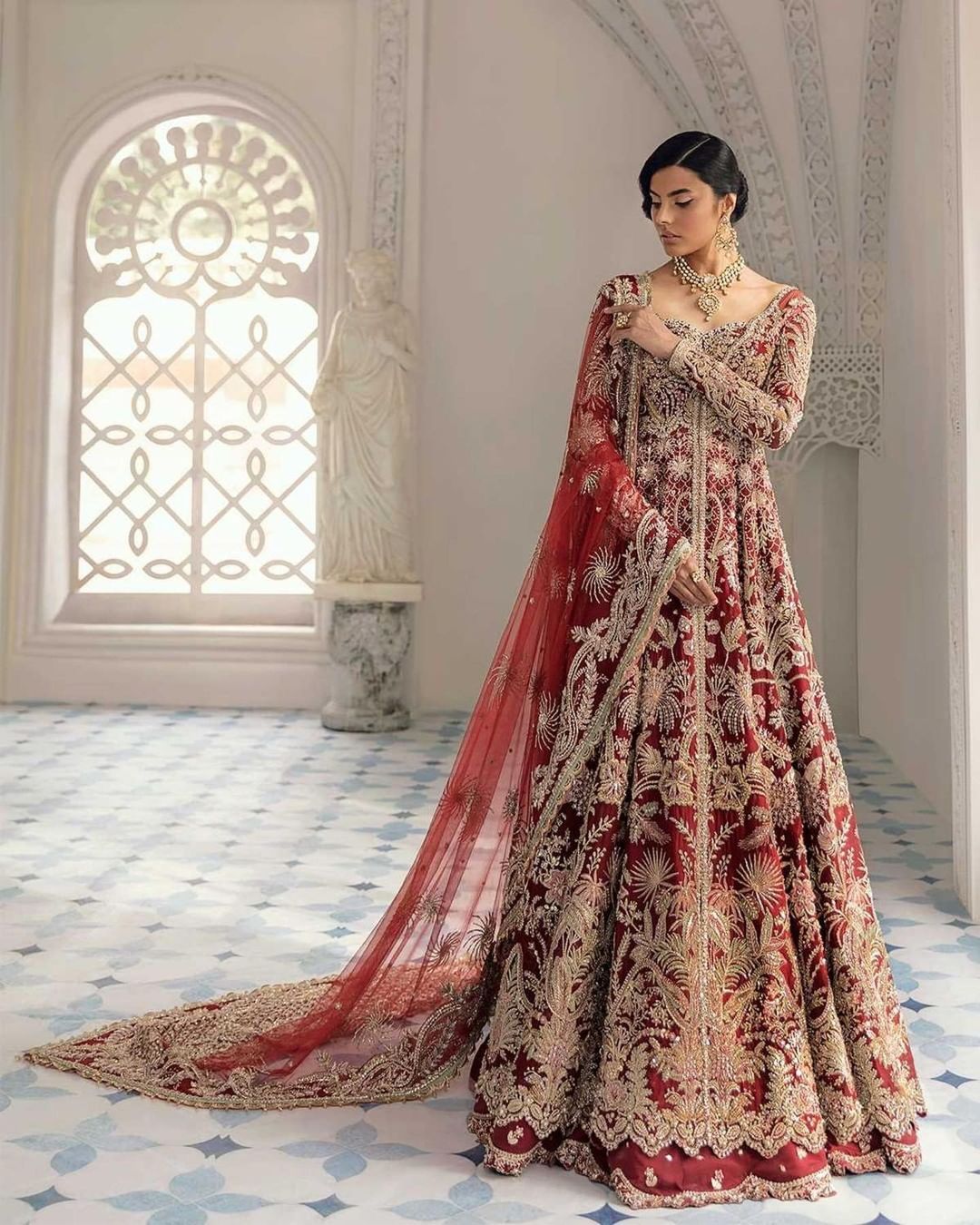 Back Design in Pakistani Dresses - Elegant & Stylish