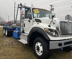 ดีที่สุด!! พร้อมส่งมอบ รถบรรทุก International WorkStar 7600 Roll Off ปี 2015-2018 ระบบเกียร์ธรรมดา 6*4 สำหรับงานหนัก มือสอง ขาย - Product Image 2