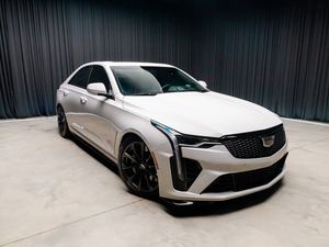 Cadillac CT4-V Blackwing Turbo 2022, Volante a la Izquierda, Interior Claro, Tracción Trasera, con Poco Kilometraje, Precio en Existencia, Listo para Envío - Product Image 2