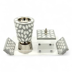 Meilleur design de brûleur d'encens en bois Mubkhara avec boîte et plateau, incrustation de os, incrustation de nacre, fait à la main en Inde - Product Image 1