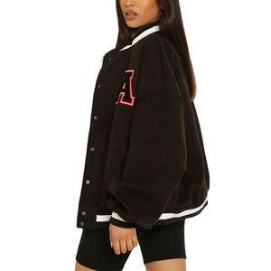 Vente en gros de veste universitaire recadrée de style vintage pour femmes avec logo personnalisé Nouvelle veste en cuir brodée à la mode en coton pour l'extérieur - Product Image 5