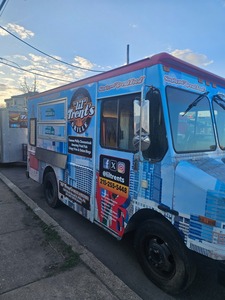 Food truck 4 sale- fully equipped ready to work - Product Image 1