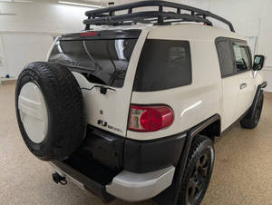 รถยนต์มือสองสภาพดี ปี 2009 โตโยต้า เอฟเจ ครุยเซอร์ พวงมาลัยซ้าย - Product Image 6