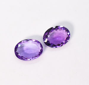 อเมทิสต์ธรรมชาติทรงรี 12.25 กะรัต 16x11 มม. 2 เม็ด - Product Image 2
