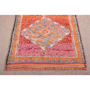 Alfombra Turca Vintage de 3x10.8 pies (92x328 cm), Alfombra Geométrica Herki Naranja Rosa - Product Image 5