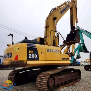 อะไหล่เครื่องจักรกลหนักมือสอง โคมัตสึ PC200-8 สำหรับขาย - Product Image 4