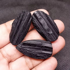 Piedra de cristal Druzy de turmalina marrón natural para la fabricación de joyas y la decoración del hogar - Product Image 1