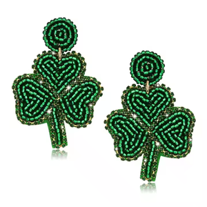 Pendientes colgantes de trébol de la suerte hechos a mano Pendientes de Festival irlandés por artesanía MD - Product Image 1