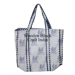 Sac fourre-tout en coton imprimé à la main pour femmes, sac fourre-tout écologique matelassé indien, accessoires de vacances - Product Image 4