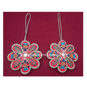 Excellent ornement suspendu de fleur de noël Zari broderie perlée travail tissu fin matériel belle multicolore pour noël - Product Image 1