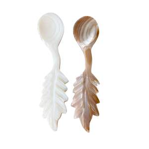 Cuchara de caviar de nácar de diseño de lujo hecha a mano para cenas de lujo en restaurantes y hoteles, venta al por mayor desde Vietnam. - Product Image 1