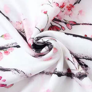 Sweats à capuche élégants en sublimation, matière légère, parfaits pour les voyages, la salle de sport et les activités de plein air - Product Image 4