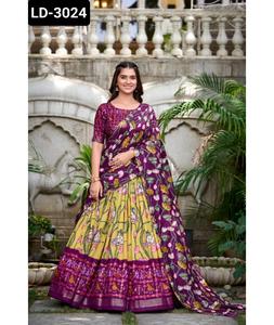Las últimas mujeres usan Fancy Tussar Material de seda Pichwai con estampado de Patola y borde tejido Zari Lehenga Choli con Fancy Dupatta - Product Image 1