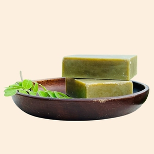 Livraison gratuite Base de savon Moringa | Qualité cosmétique | Qualité supérieure | Fourniture en vrac - Product Image 1