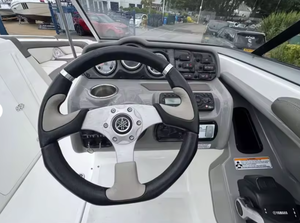 Sports nautiques_bateaux 2011 YamahaBoats 242 Limitedd S 7m 360ch Bowrider inboards JetBoat SportLoisirs FamilleAventure avec remorque - Product Image 3