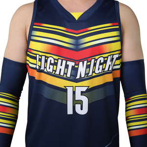 Prix de gros Tissu en maille 100% polyester à séchage rapide Imprimé par transfert thermique Uniforme de basket-ball avec nom/nombre personnalisé - Product Image 2