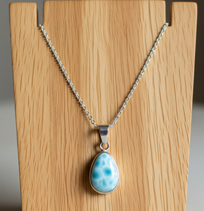 Vente chaude 925 Sterling Silver Dainty Chaîne Bohème Naturel Larimar Goutte Forme Pendentif 18K Or Guérison Cristal De Mode - Product Image 4