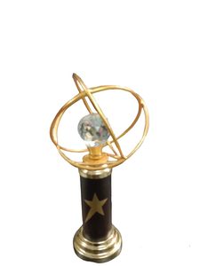 Champion's Glory Award Trophy Rise to the Top Victory Lap Trophy Dominator of the Diamond Court Field Hecho de latón - Product Image 3