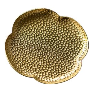 Elegante juego decorativo de 2 posavasos de metal con acabado dorado para mesas de centro de salón - Product Image 4
