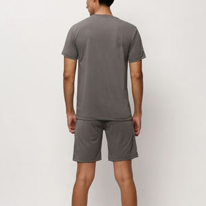 Conjunto de pantalones cortos de camiseta de poliéster y algodón personalizado de alta calidad para hombre estilo informal de verano - Product Image 3