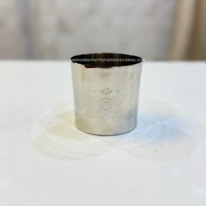 Haute qualité en acier inoxydable personnalisé bougie pot métal cire de soja rond pot de bougie parfumée cire de soja décor bougeoirs en vrac - Product Image 1