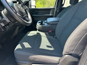 Camionnette TRADESMAN 2500 2026, faible kilométrage, transmission automatique à 8 vitesses, 405 ch - Product Image 4