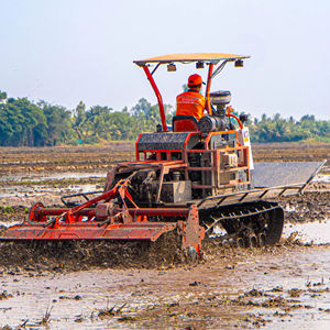 Tractor Agrícola HOGICO HG80VN/TURBO de 80HP, Maquinaria Agrícola de Alta Calidad y Gran Resistencia - Product Image 1