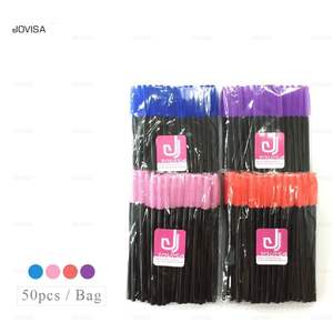 Cepillo de pestañas con punta de silicona - Product Image 1