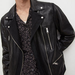 แจ็คเก็ตหนังแฟชั่นฤดูหนาวผู้ชายดีไซน์ล่าสุดปี 2025 สวมใส่สบาย คุณภาพสูง หนังแกะแท้ โลโก้ด้านหน้า แขนยาวเต็มตัว - Product Image 2