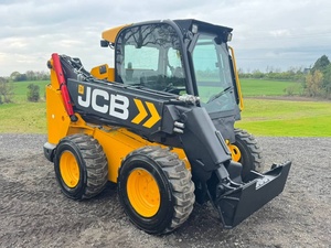 Chargeuse sur pneus télescopique JCB Teleskid 3TS-8W avec flèche télescopique, moteur diesel, haute portée - Product Image 1