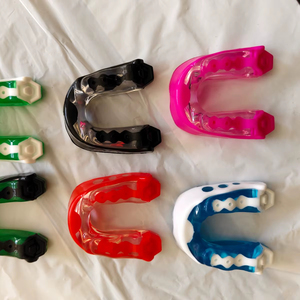 Protège-dents de style dentaire, nouveau modèle, logo personnalisé, pour adultes, vente en gros de boxe avec impression personnalisée, fabriqué par une usine OEM - Product Image 1