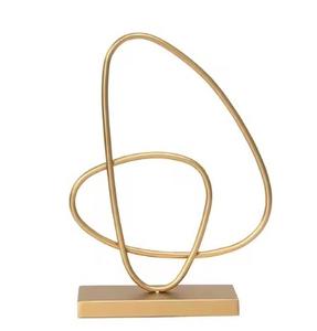 Sculpture décorative en métal de conception moderne de luxe pour la décoration de table intérieure d'hôtels à la maison Sculptures au prix de gros - Product Image 3