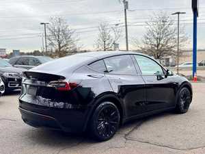 รถยนต์ไฟฟ้า Tesla Model Y Long Range AWD ปี 2024 มือสอง พวงมาลัยซ้าย เบาะหนังปรับอุณหภูมิได้ หลังคาพาโนรามา ล้อแม็ก R17 เกียร์อัตโนมัติ - Product Image 2