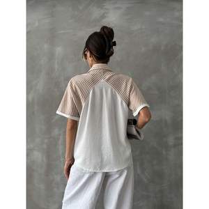 Camisas de Mujer Topshow con Detalle de Rayas de Piedras y Manga Caída - Blusas al por Mayor - Product Image 1