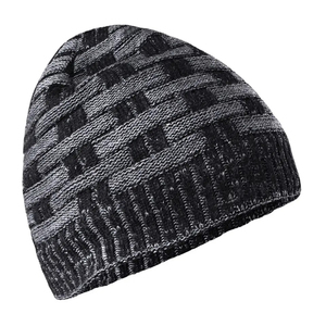 Venta al por mayor de gorros de hombre de color sólido, gorros de punto de invierno informales cálidos con bordado, gorros aplicables de negocios - Product Image 3