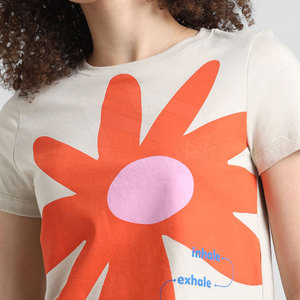 เครื่องแต่งกายและอุปกรณ์เสริมอเมริกาแฟชั่น Crewneck แขนสั้นโลโก้ที่กําหนดเองพืชท็อปส์เสื้อยืดระบายอากาศผู้หญิง - Product Image 4