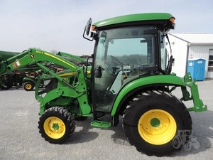 TRACTOR JOHN DEERRE 3039R 2023 - Product Image 2