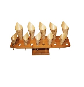Vente chaude de cônes de bois pour la nourriture avec 12 trous présentoir de crème glacée porte-cônes de charcuterie dans un design époustouflant - Product Image 6