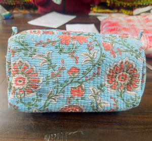 Multi Use <b>Quilted</b> Bag Set 3 Pieces with Zipper and Trendy Print Travel Cotton Cosmetic Bag Large Capacity Multi Use Bag - Product Image 2