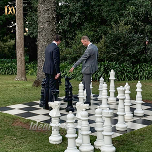 Grand plateau d'échecs extérieur <span class=keywords><strong>en</strong></span> marbre sculpté à la main avec des pièces de jeu surdimensionnées - Product Image 3