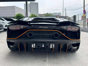 จัดส่งรวดเร็วสำหรับรถมือสองปี 2024 รุ่น Aventador Euro VI ดีเซล พวงมาลัยซ้าย เปิดประทุน เกียร์อัตโนมัติ หลังคาซันรูฟ - Product Image 3