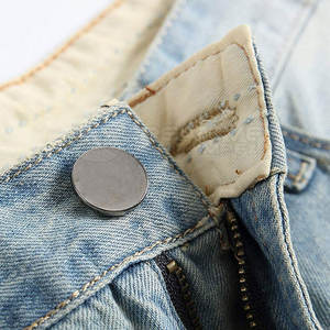 กางเกงยีนส์ขาสั้นลำลองผ้าฝ้ายแท้ 100% เอวกลาง แห้งเร็ว สำหรับผู้ใหญ่ ขายส่งในปากีสถาน - Product Image 6