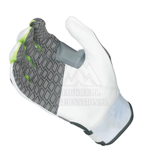 Gants de frappe en cuir pour hommes de qualité supérieure - Imperméables, légers, respirants et personnalisables - Product Image 6