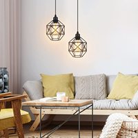 Lampe suspendue en métal tissée à la main avec fil métallique et fabrication artisanale Conception personnalisée Lanterne à bougie de table extérieure