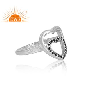แหวนพลอยธรรมชาติสีดำรูปหัวใจดีไซน์รูปหัวใจทำจากเงินสเตอร์ลิงผู้ผลิตเครื่องประดับตามสั่ง - Product Image 3