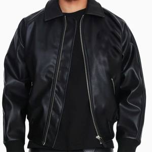 Chaqueta de motorista Premium para mujer-Suave y cómoda-Ideal para entusiastas de la moda y la motocicleta - Product Image 5