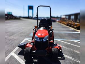 Para Tractor de Ruedas Bx2380 de 24 HP - Product Image 6