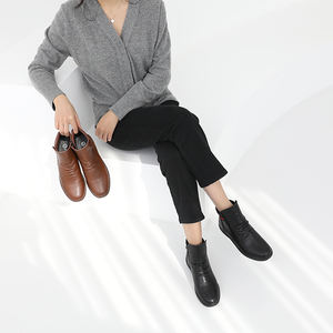 [JSHOE] Botines de Mujer de Piel Vacuna con Forro de Lana, Tacón Bajo de 3.5cm, Zapatos Cómodos de Invierno - Product Image 4