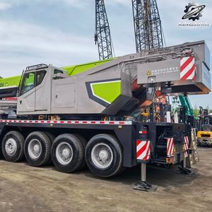 Grue hydraulique sur camion ZoomlionZTC1000V d'occasion, 100 tonnes, flèche télescopique maximale de 82,2 m, marque chinoise d'origine, faible nombre d'heures, certifiée CE - Product Image 4