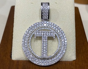Totalmente helado Moissanite diamante T letra colgante Hip Hop joyería personalizada joyería hermoso colgante regalo para hombres y mujeres - Product Image 6